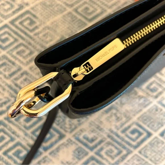 Michael Kors black crossbody bag NWT - Picture 6 of 10